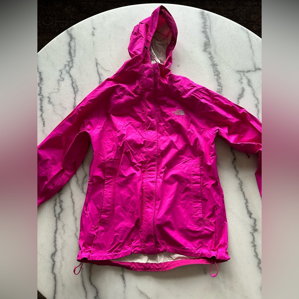 Women’s Bright Pink Northface Venture 2 Jacket
